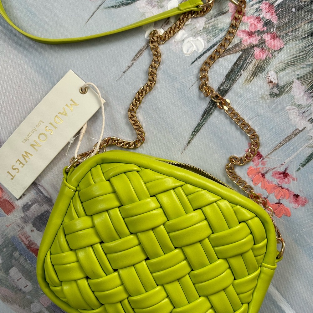 Madison West Lime Green Weaved Crossbody Purse With Chain Chic Maximalist💚🌴